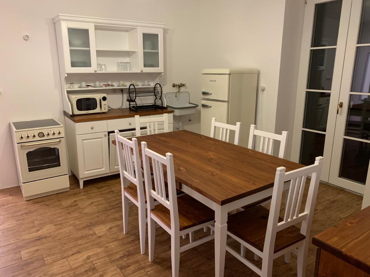 Szazesztendos Reveszhaz Apartman 셰지트모노스토 외부 사진