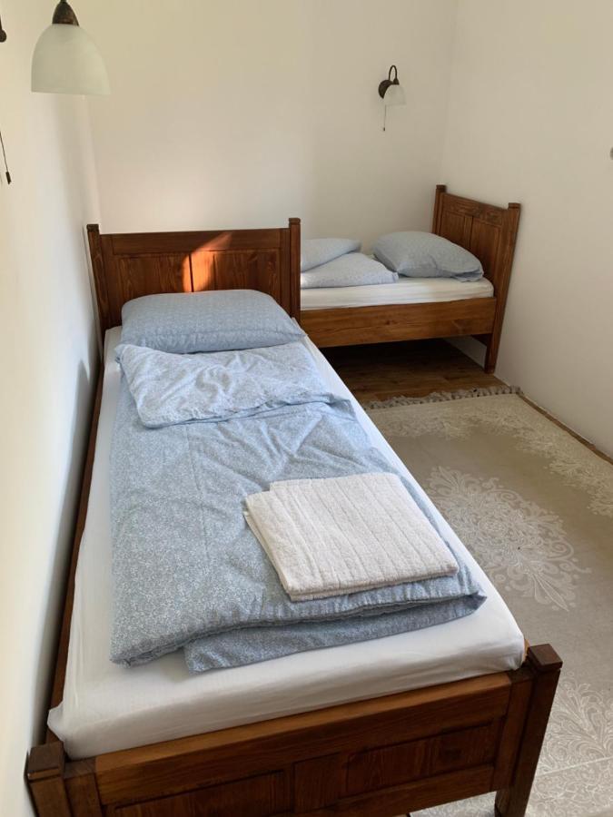 Szazesztendos Reveszhaz Apartman 셰지트모노스토 외부 사진