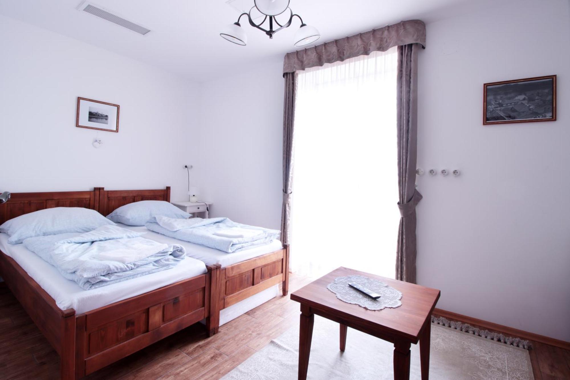 Szazesztendos Reveszhaz Apartman 셰지트모노스토 외부 사진